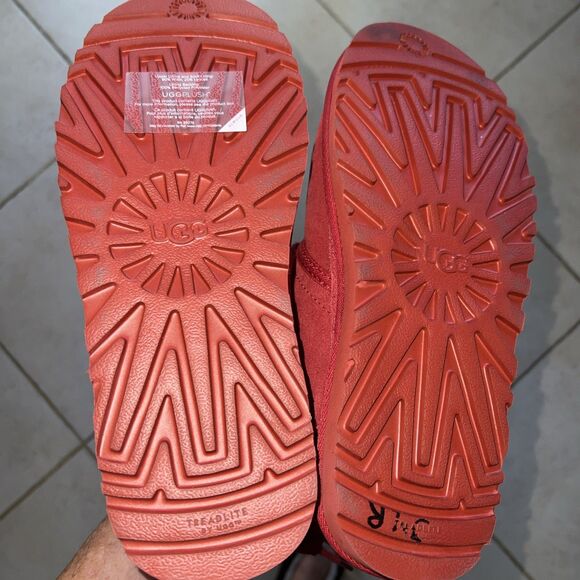 UGG Neumel Red Chukka Mens Size US 8, EU 41 Ankle Boots Suede Lace Up - Picture 14 of 15